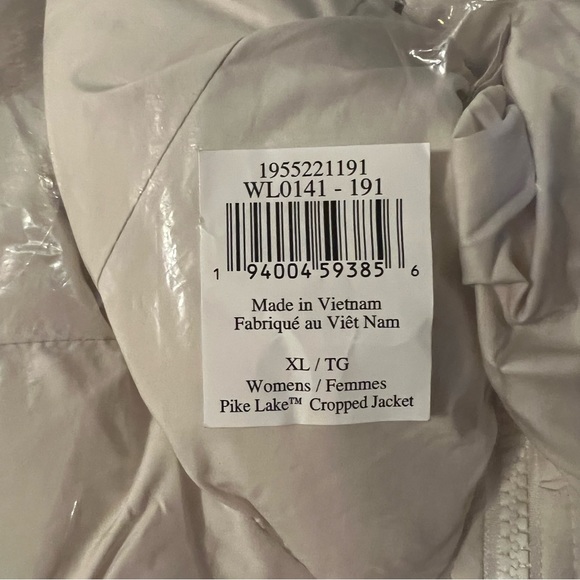 Columbia Pike Lake Cropped Jacket - Picture 9 of 11